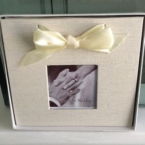 C.R. Gibson Silk Wedding Photo Book